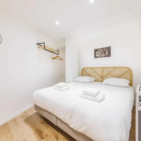 Magnificent Duplex - 2br-6p - Near Montmartre