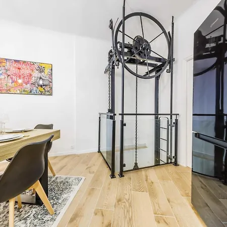 Magnificent Duplex - 2br-6p - Near Montmartre *